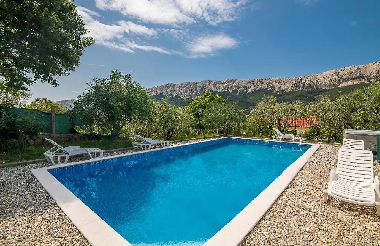 Apartmani M Baska  0*, Baska (Krk)
